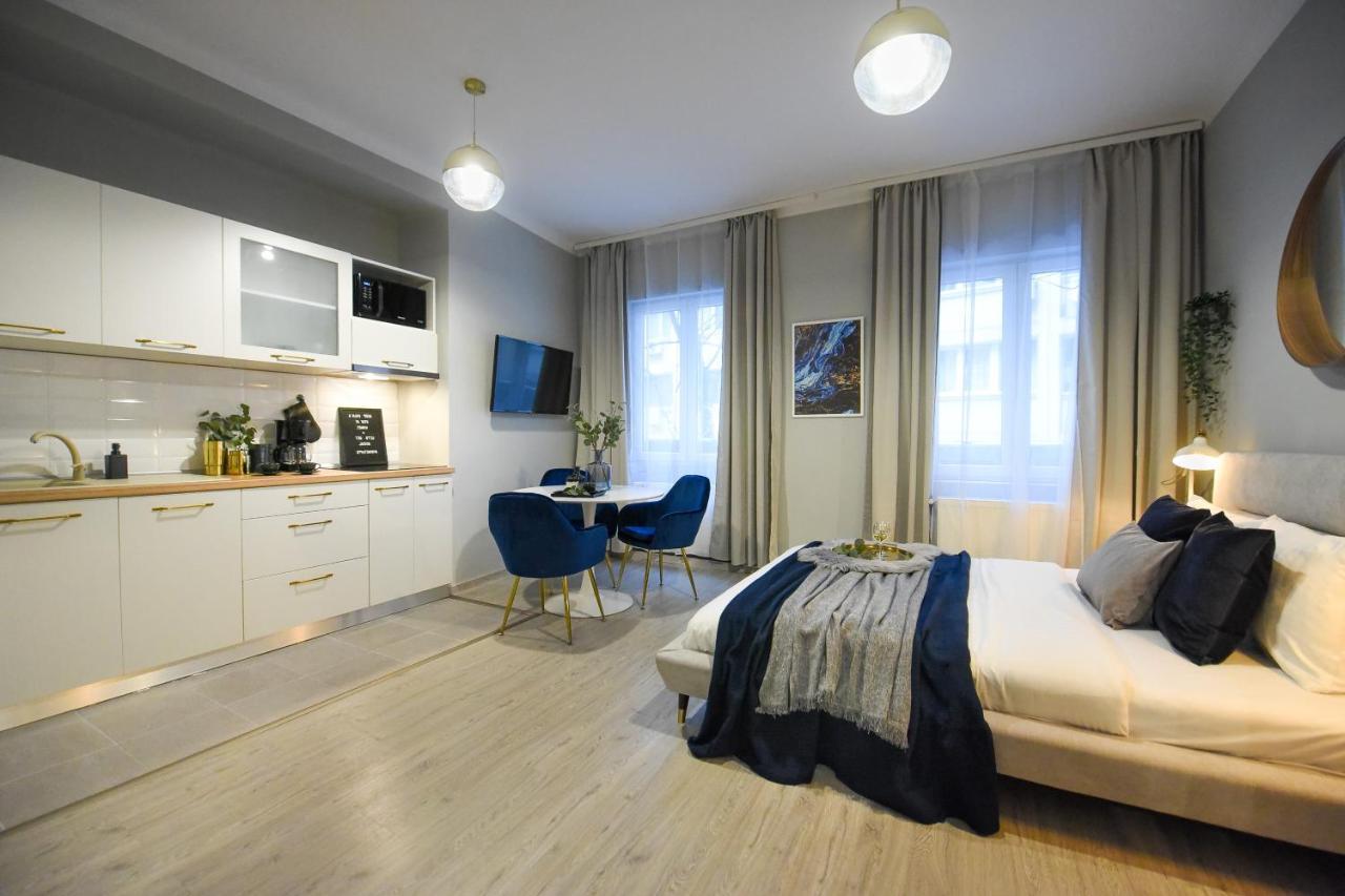 Urban Adventure For Two Apartment Bucharest Exterior photo