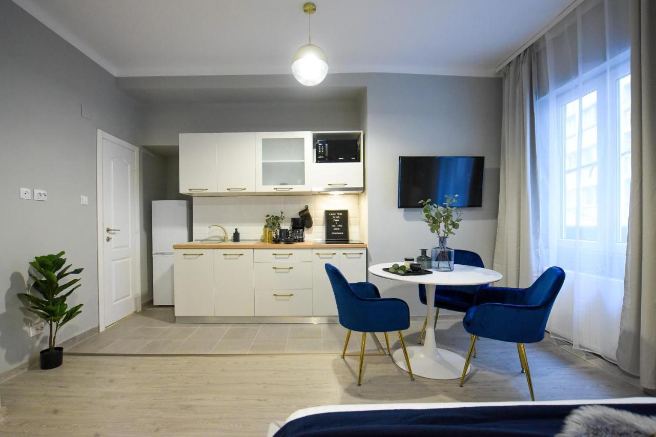 Urban Adventure For Two Apartment Bucharest Exterior photo