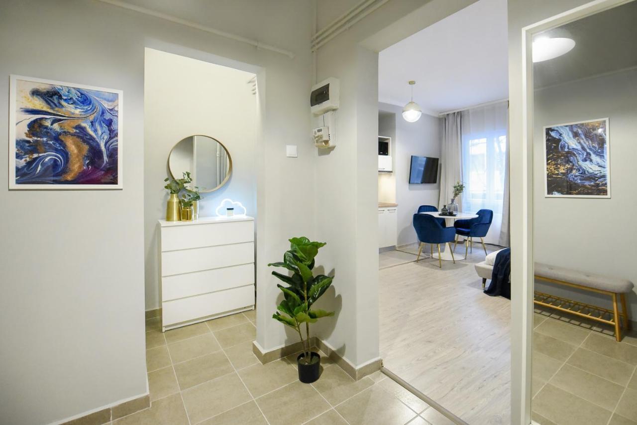 Urban Adventure For Two Apartment Bucharest Exterior photo