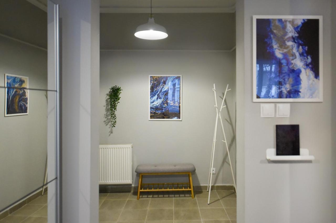 Urban Adventure For Two Apartment Bucharest Exterior photo