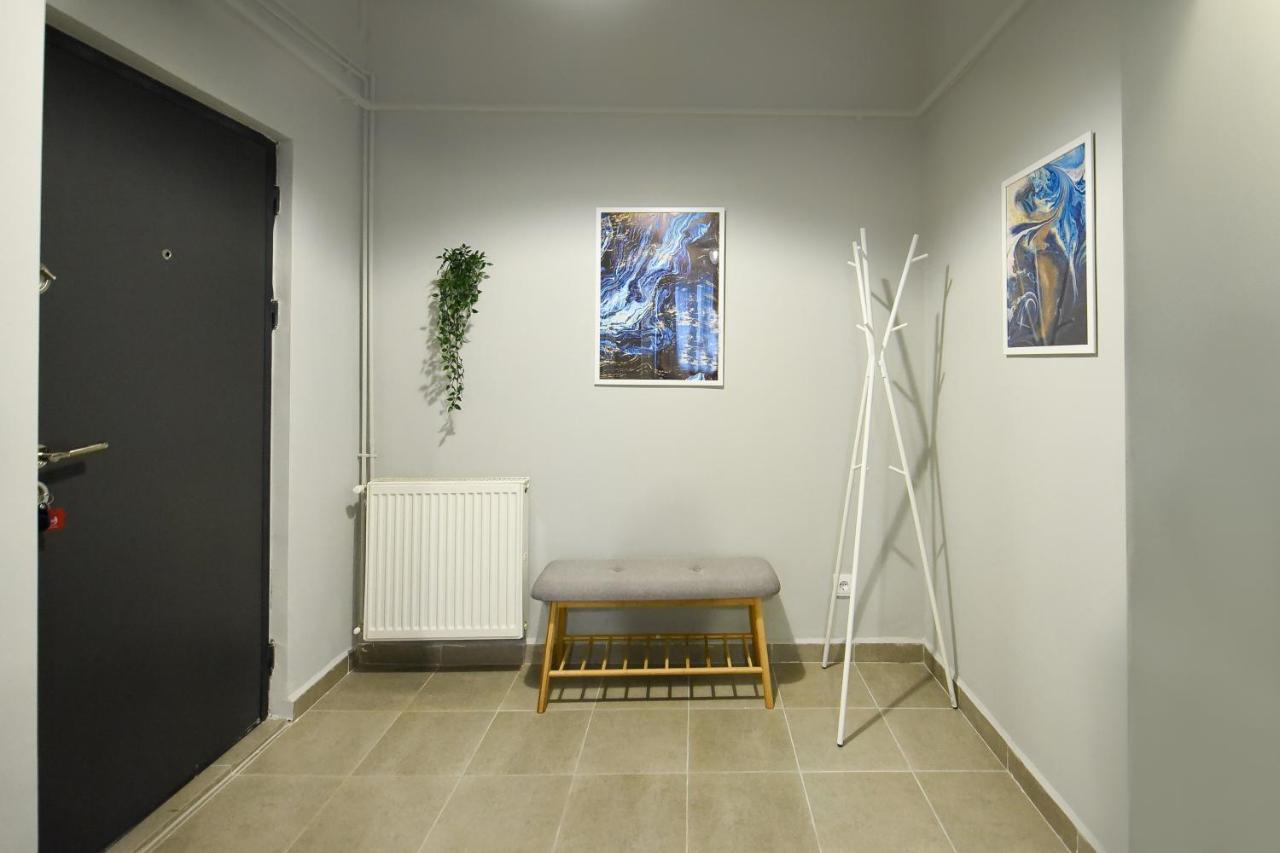 Urban Adventure For Two Apartment Bucharest Exterior photo