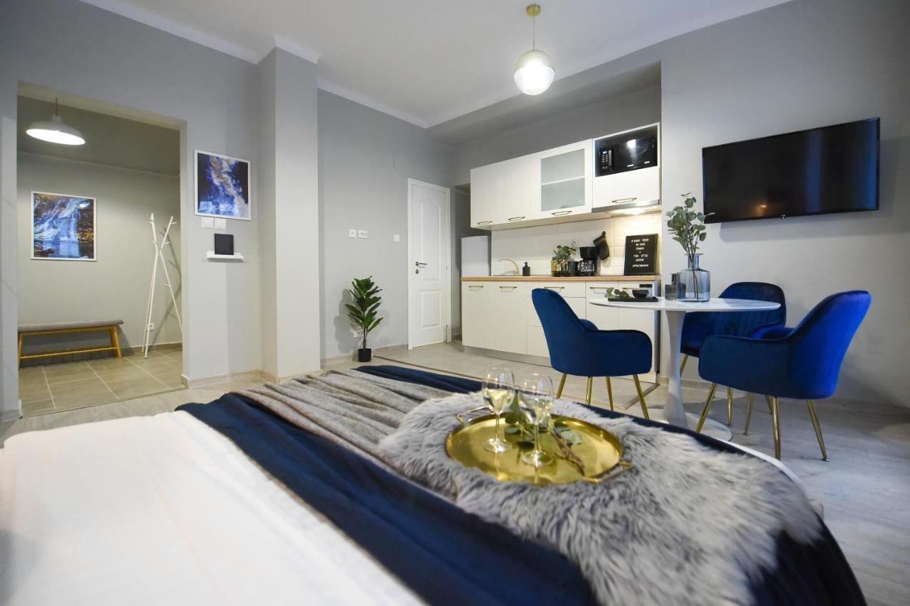 Urban Adventure For Two Apartment Bucharest Exterior photo